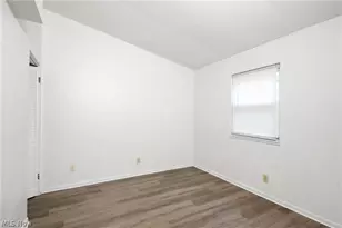 1939 Preston Ave, Akron, OH 44305 - Photo 7