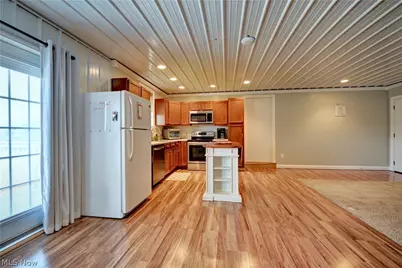 7839 Chestnut Ridge Road NW, Beach City, OH 44608 - Photo 21