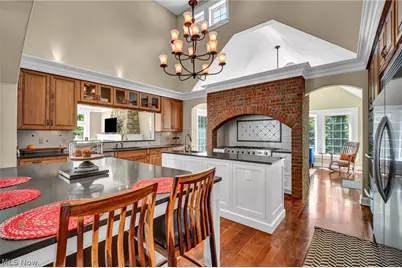 7125 Bridlewood Drive, Concord Twp, OH 44077 - Photo 9