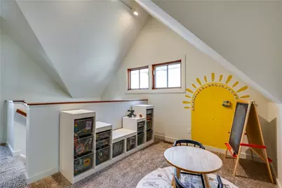750 Hickory Street, Akron, OH 44303 - Photo 21