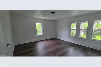 804 Work Drive, Akron, OH 44320 - Photo 7