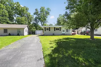 1239 E 332nd Street, Eastlake, OH 44095 - Photo 3