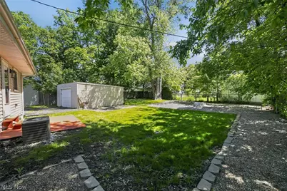 1239 E 332nd Street, Eastlake, OH 44095 - Photo 25
