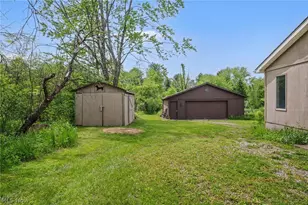 13014 Manor Dr, Chardon, OH 44024 - Photo 35