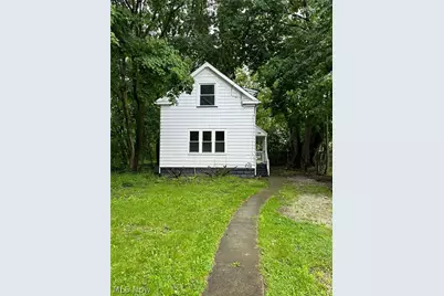 493 Bacon Avenue, Akron, OH 44320 - Photo 1