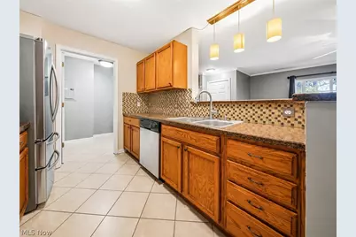 3371 Lenox Village #155, Fairlawn, OH 44333 - Photo 5
