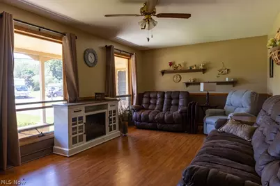 333 Hilan Avenue SW, New Philadelphia, OH 44663 - Photo 3