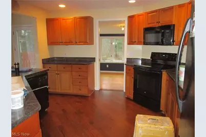 17084 Sunset Drive, Chagrin Falls, OH 44023 - Photo 23