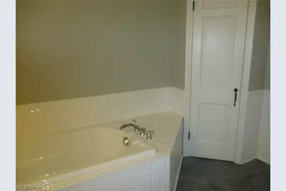 17084 Sunset Drive, Chagrin Falls, OH 44023 - Photo 21
