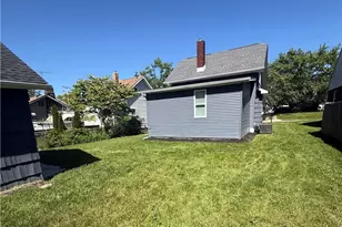 586 Brittain Rd, Akron, OH 44305 - Photo 3