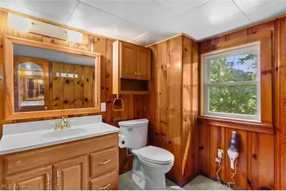 243 9th Street NE, Barberton, OH 44203 - Photo 21