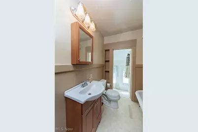 1301 Mathews Avenue, Oakwood, OH 44107 - Photo 17