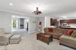 705 Lake Trail, Aurora, OH 44202 - Photo 7