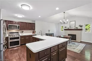705 Lake Trail, Aurora, OH 44202 - Photo 9