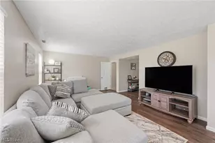 8764 Ashton Pl Dr, North Ridgeville, OH 44039 - Photo 15