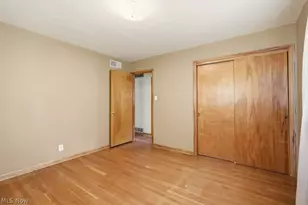 189 Pembroke Rd, Akron, OH 44333 - Photo 7