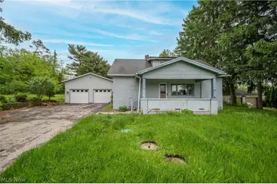 1953 Lawn Avenue, Lowellville, OH 44436 - Photo 3