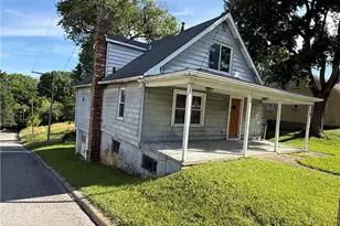 155 Webster Ave, Weirton, WV 26062 - Photo 3