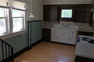 2278 11th St SW, Akron, OH 44314 - Photo 3