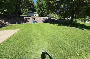 2029 St Clair Ave, East Liverpool, OH 43920 - Photo 11