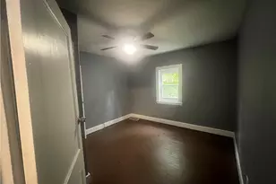 10304 Shale Ave, Loveland, OH 44104 - Photo 5