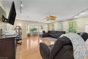 62 Rockaway Dr, Roaming Shores, OH 44085 - Photo 15