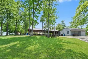 62 Rockaway Dr, Roaming Shores, OH 44085 - Photo 9
