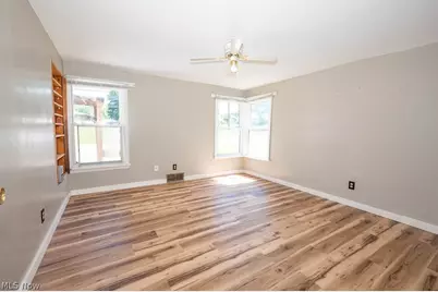 323 Steubenville Road SE, Carrollton, OH 44615 - Photo 17
