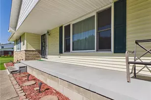 904 Lenox-New Lyme Rd, Jefferson, OH 44047 - Photo 3