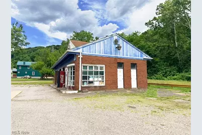 300 Pennsylvania Avenue, Weirton, WV 26056 - Photo 3