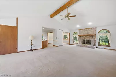 204 Colonial Drive, Canfield, OH 44406 - Photo 7