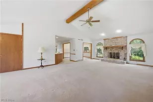 204 Colonial Dr, Canfield, OH 44406 - Photo 7