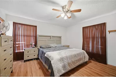 4647 Beverly Avenue NE, Canton, OH 44714 - Photo 15