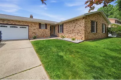 4647 Beverly Avenue NE, Canton, OH 44714 - Photo 3