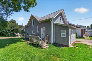 1303 Tremont Ave SW, Massillon, OH 44647 - Photo 3