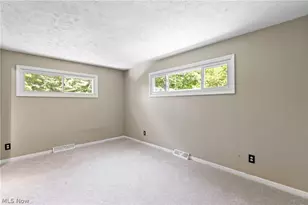 6541 Newton Falls Rd, Ravenna, OH 44266 - Photo 15