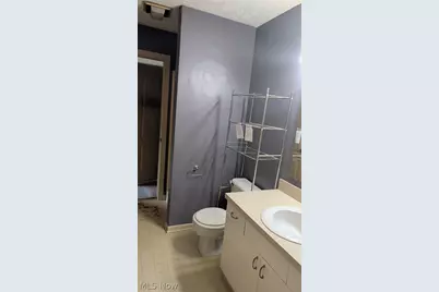 350-1 Village Pointe Drive, Akron, OH 44313 - Photo 1