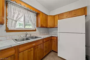 2129 Silverdale Ave, Loveland, OH 44109 - Photo 9