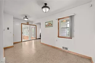 2129 Silverdale Ave, Loveland, OH 44109 - Photo 5