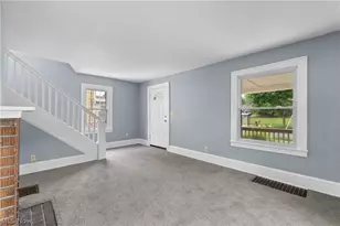 1012 Brown St, Akron, OH 44301 - Photo 3