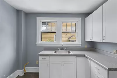 1012 Brown Street, Akron, OH 44301 - Photo 13