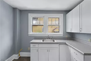 1012 Brown St, Akron, OH 44301 - Photo 13