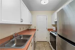 1740 Maxwell Blvd, Brunswick, OH 44212 - Photo 7