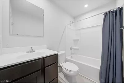 140 Wildflower Drive, Elyria, OH 44035 - Photo 7
