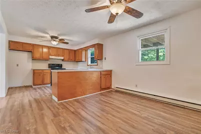 72-74 Briarcliff Avenue NE, Alliance, OH 44601 - Photo 11