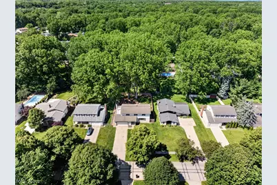 27864 Edgepark Boulevard, North Olmsted, OH 44070 - Photo 5