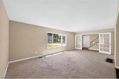 27864 Edgepark Boulevard, North Olmsted, OH 44070 - Photo 17
