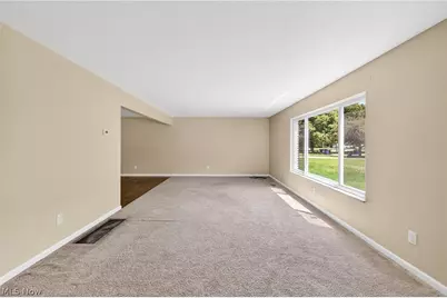 27864 Edgepark Boulevard, North Olmsted, OH 44070 - Photo 15