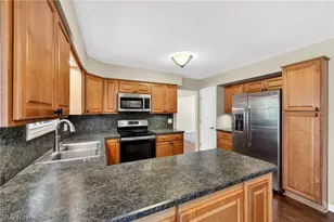 27864 Edgepark Blvd, North Olmsted, OH 44070 - Photo 21