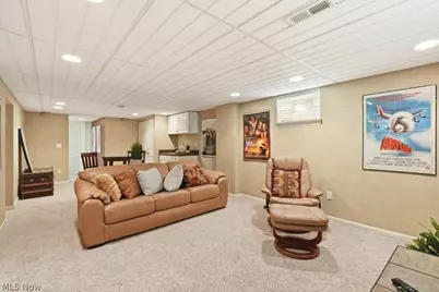 881 Gaylord Grove Road, Cuyahoga Falls, OH 44221 - Photo 43